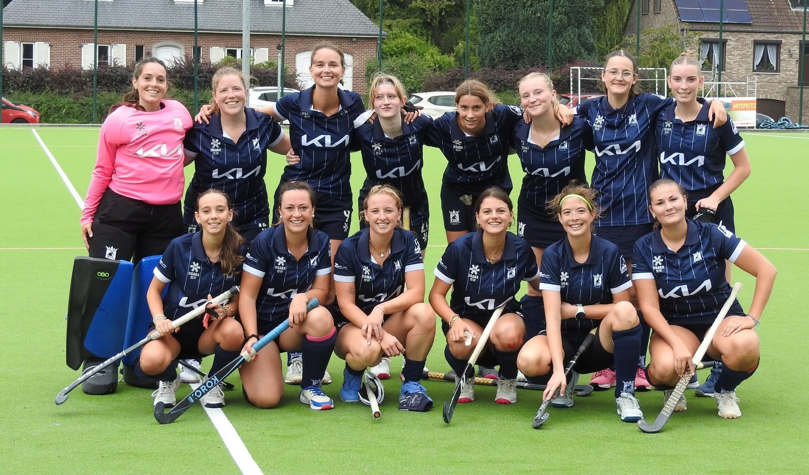 L’équipe féminine du RLLHC réunie sur le terrain